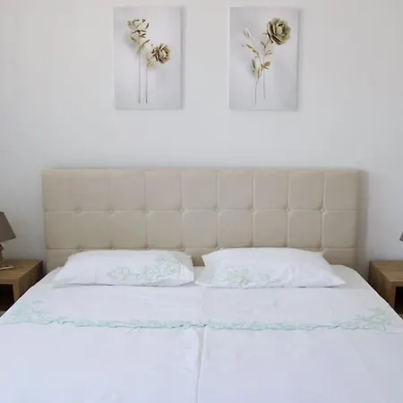 Penthouse 1-bedroom Open Layout