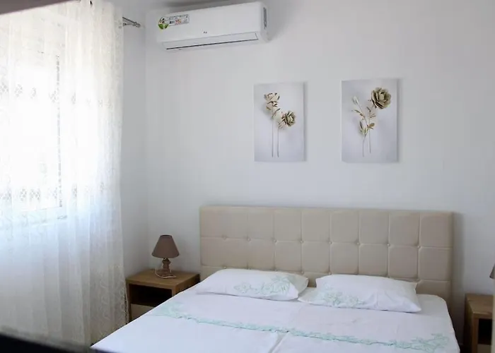 Penthouse 1-bedroom Open Layout Appartamento *